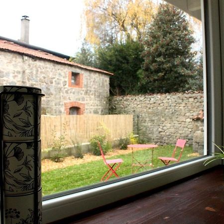 Superbe Appartement Avec Jacuzzi Et Jardin Prive Marlhes Exterior photo